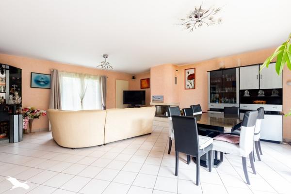 Maison à vendre |  Saint-Prix |  8 pièces | 186 m²
