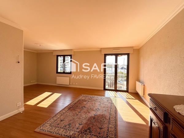 Appartement T2 lumineux avec garage et cave.