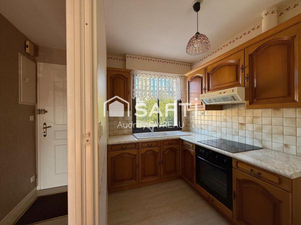 Appartement T2 lumineux avec garage et cave.