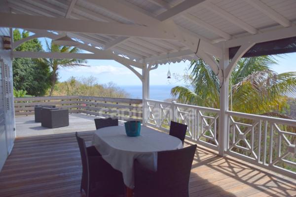 A LOUER – Belle maison individuelle T5 avec vue mer et mornes – Case-Pilote, quartier Citronnelles