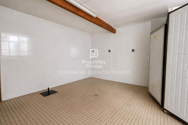 Immeuble Vatan 10 pièce(s) 223 m2