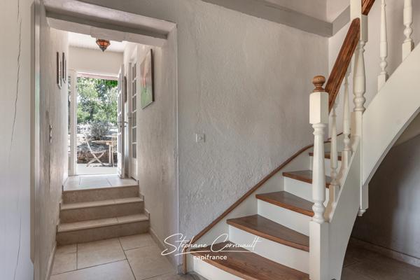 Maison en pierre de 130 m² avec piscine