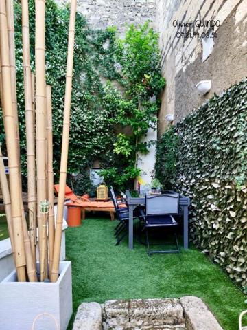 Maison de village 5 pièces de 98 m2 avec jardin et mini piscine