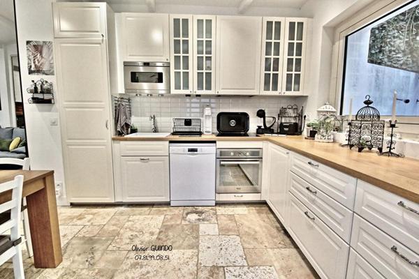 Maison de village 5 pièces de 98 m2 avec jardin et mini piscine