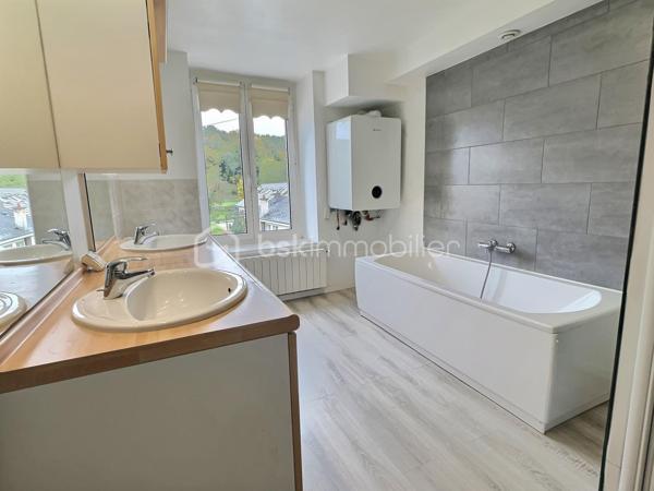 Maison de village de 128 m²