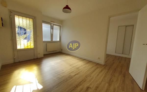 Location maison Cleguerec : 493 € - AJP Immobilier Pontivy