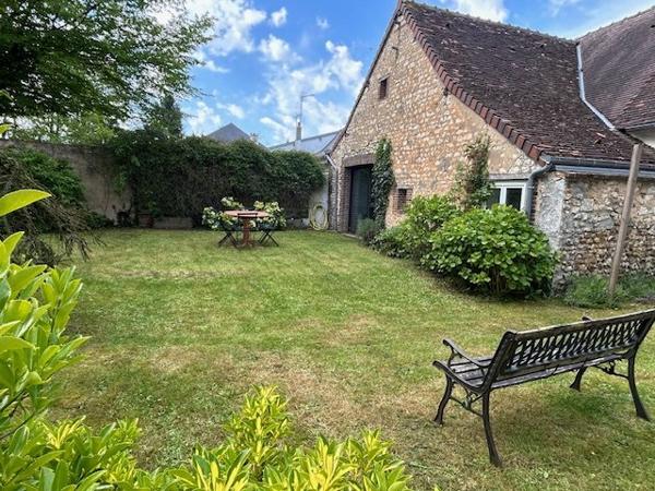 Maison de village à NOGENT LE ROTROU (28400)