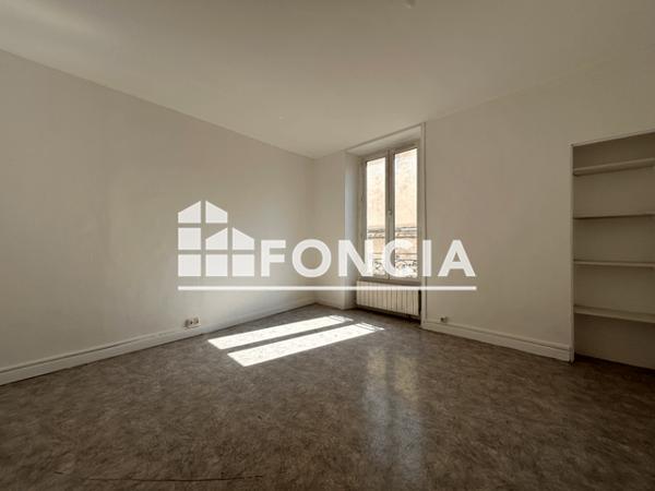 Location Appartement 4 pièces 81.82 m² - 16 BOULEVARD AMIRAL COURBET Nimes 30000