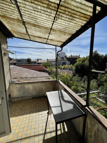 IMMEUBLE PIERRE, T4 AVEC TERRASSE - BORDEAUX CENTRE