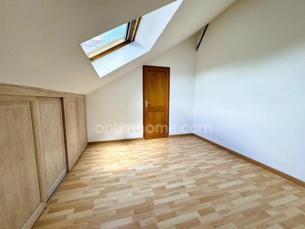 APPARTEMENT DUPLEX - 4 CHAMBRES - PARKING PRIVÉ -  PROCHE CENTRE VILLE - LISIEUX (14100)