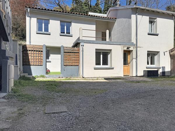 Neyron (01700) Maison rénovée 4 chambres à Neyron, atypique, lumineuse et pleine de potentiel