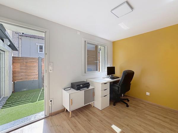 Neyron (01700) Maison rénovée 4 chambres à Neyron, atypique, lumineuse et pleine de potentiel