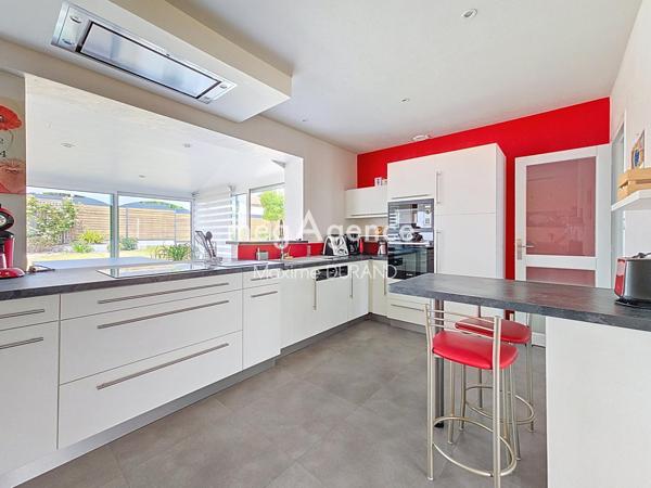 Maison à TREMENTINES, 49340 - 5 pièces 126m²