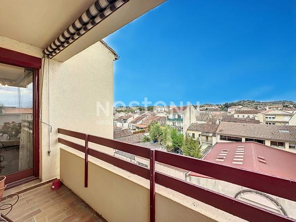 A vendre Appartement T3 lumineux avec ascenseur, balcon, basse ville d Auch