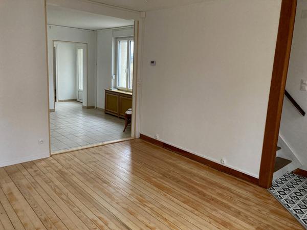 DOMBASLE-SUR-MEURTHE - Maison 4 pièces 88.28 m² + Cour + Garage