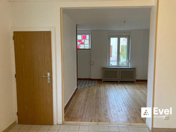 DOMBASLE-SUR-MEURTHE - Maison 4 pièces 88.28 m² + Cour + Garage