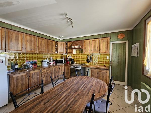 Maison traditionnelle 5 pièces de 96 m² à La Limouzinière (44310)