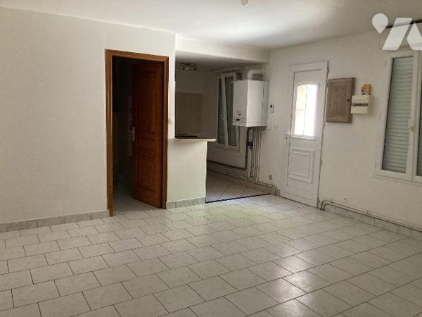 Grand F spacieux de 60m² au RDC d'une petite copro