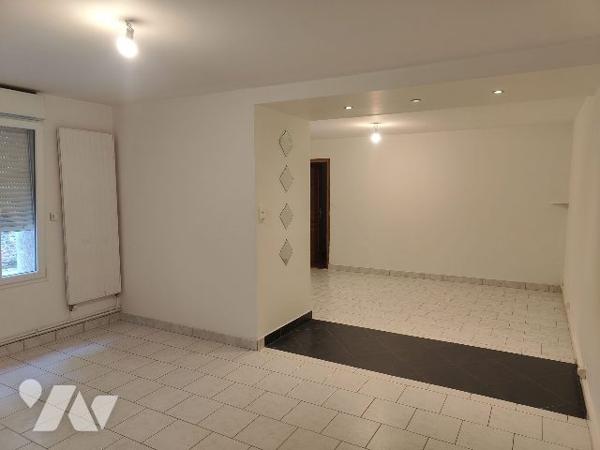 Grand F spacieux de 60m² au RDC d'une petite copro