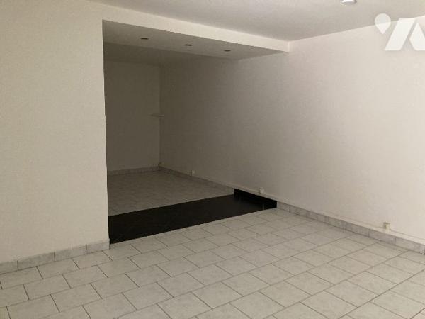 Grand F spacieux de 60m² au RDC d'une petite copro