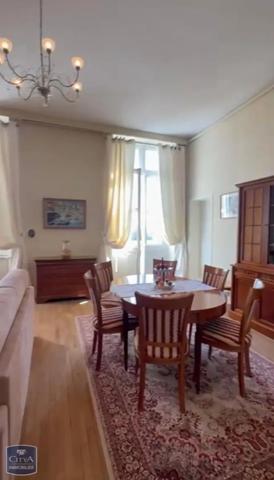 Appartement à louer 4 pièces 130.69m²