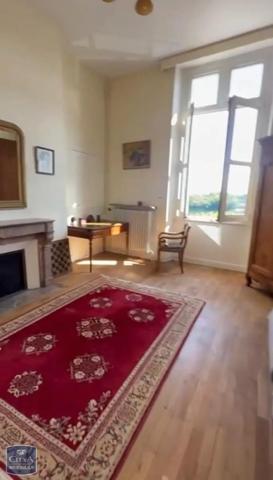 Appartement à louer 4 pièces 130.69m²