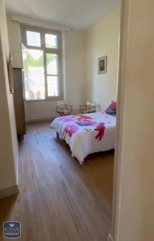 Appartement à louer 4 pièces 130.69m²