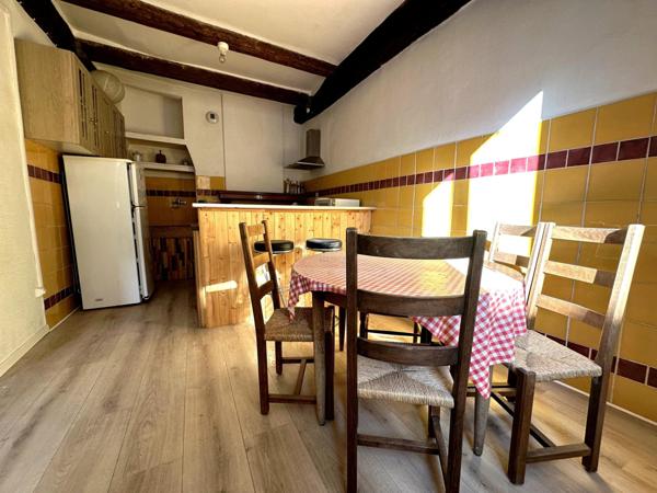 A VISITER SUR MALAUCENE, MAISON DE VILLAGE DE 117 M² ENV. AVEC VUE IMPRENABLE DEPUIS LA TERRASSE