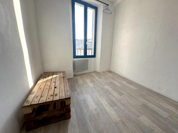 A VISITER SUR MALAUCENE, MAISON DE VILLAGE DE 117 M² ENV. AVEC VUE IMPRENABLE DEPUIS LA TERRASSE