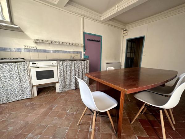 A VISITER SUR MALAUCENE, MAISON DE VILLAGE DE 117 M² ENV. AVEC VUE IMPRENABLE DEPUIS LA TERRASSE