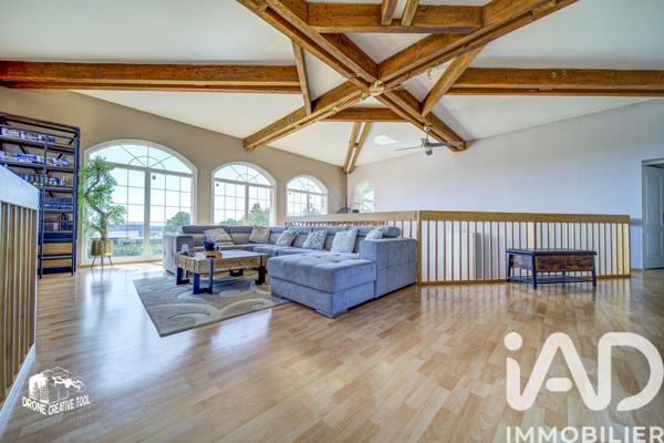 Maison à vendre 9 pièces 219 m² Audun-le-Roman