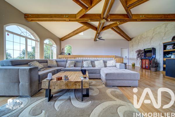 Maison à vendre 9 pièces 219 m² Audun-le-Roman