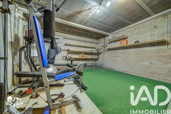 Maison à vendre 9 pièces 219 m² Audun-le-Roman