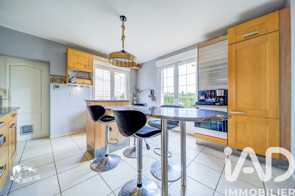 Maison à vendre 9 pièces 219 m² Audun-le-Roman