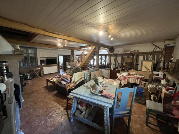 Maison 5 pièces - 220 m²