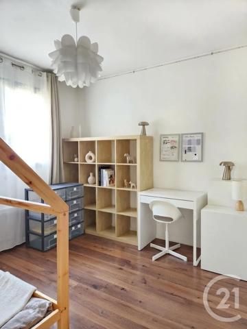 Maison à vendre  5 pièces - 91,56 m 2   MEYZIEU  - 69