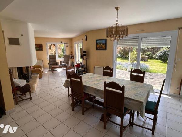 PLUVIGNER - MAISON FAMILIALE D'ENV. 130M² AVEC JARDIN CLOS - CENTRE BOURG