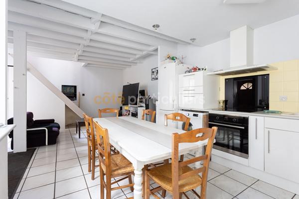 Vente
                Maison102,5 m² - 3 Pièces -
                    CLERMONT FERRAND (63100)