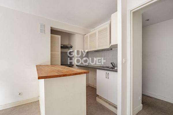 APPARTEMENT 2 PIECES AVEC JARDIN, PARKING ET CAVE