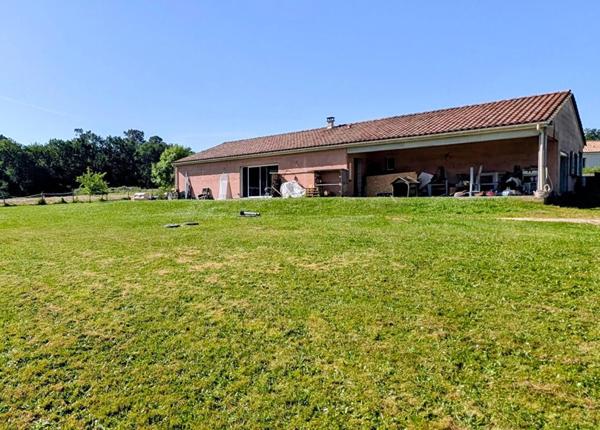 Maison Montpon Menesterol 7 pièce(s) 190 m2