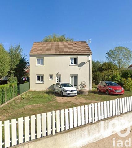 Maison 7 pièces de 123 m² à Semoy (45400)