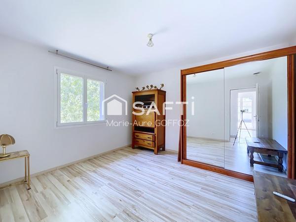 Villa évolutive au calme, 4 ch, 2 cuisines, garage