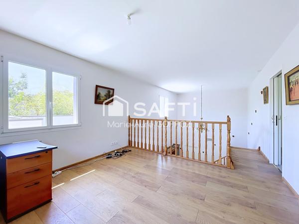 Villa évolutive au calme, 4 ch, 2 cuisines, garage