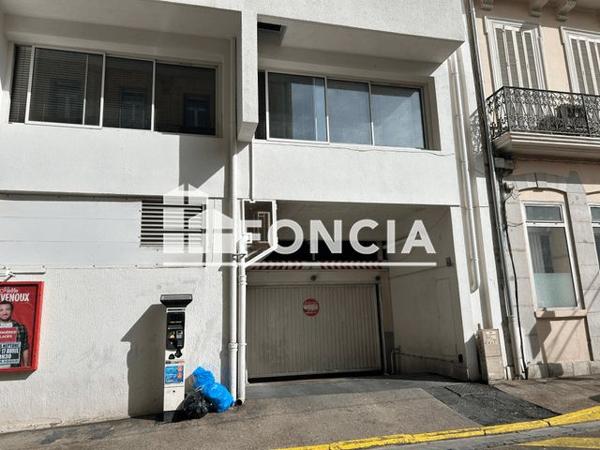 Location Parking 10 m² - AVE COLBERT Toulon 83000