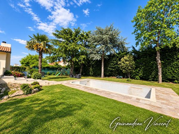 Maison à CHOLET, 49300 - 7 pièces 197m²