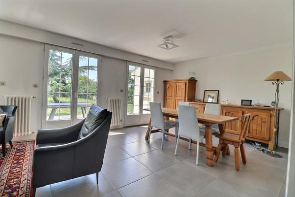 Coup de coeur, belle maison familiale quartier Martellière- proche bourg