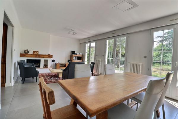 Coup de coeur, belle maison familiale quartier Martellière- proche bourg