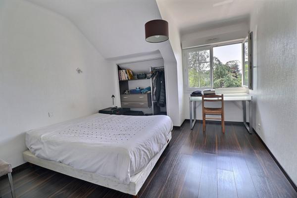 Coup de coeur, belle maison familiale quartier Martellière- proche bourg