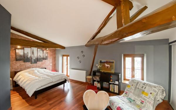 Maison à vendre    8 pièces •  Castelsarrasin