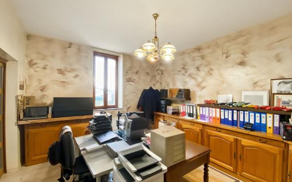 Maison à vendre    8 pièces •  Castelsarrasin